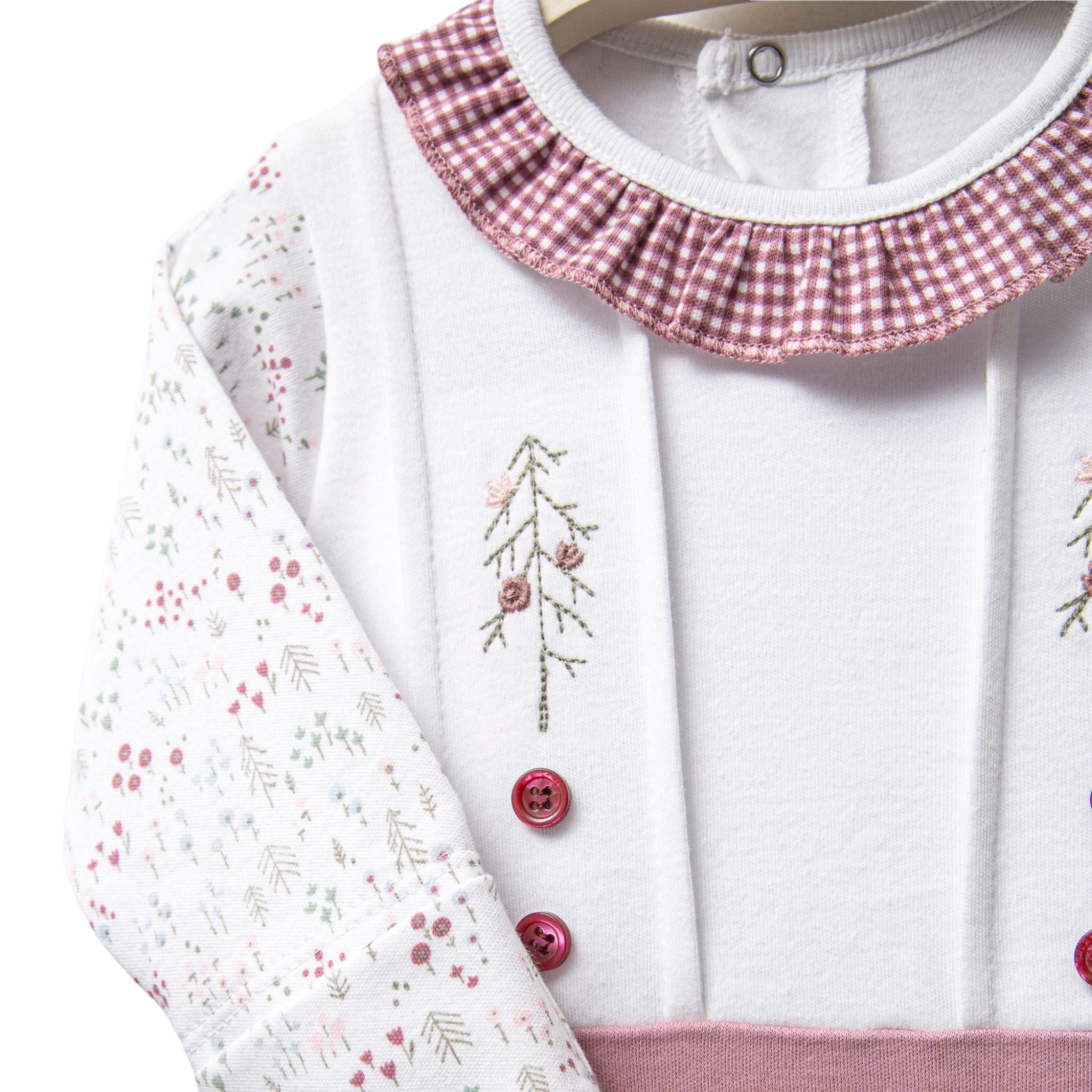 Kız Bebek Hastane Çıkışı