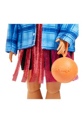 Barbie Extra - Ekose Ceketli Bebek HDJ46