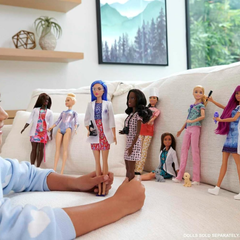 Barbie Kariyer Bebekleri Serisi GTW39