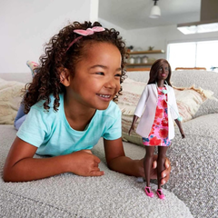 Barbie Kariyer Bebekleri Serisi GYT29