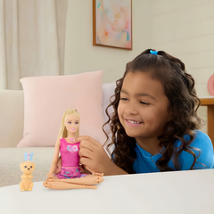 Barbie Sesli ve Işıklı Duyarlı Hareketler Bebeği JJN55