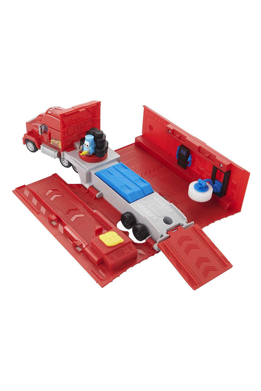 Cars Dönüştürülebilir Mack Oyun Seti Hdc75