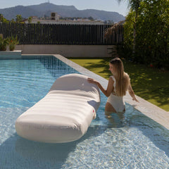 Flamingueo Olive Havuz ve Deniz Yatağı