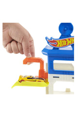 Hot Wheels Köpek Balığından Kaçış Oyun Seti HDP06