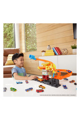 Hot Wheels Pizza Dükkanında Kobra Macerası Oyun Seti HTN81