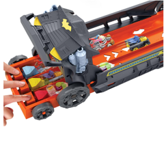 Hot Wheels Racerverse Ultimate Batman Pist Seti HXN21