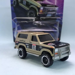 Hot Wheels Temalı Arabalar Özel Seri HRR97