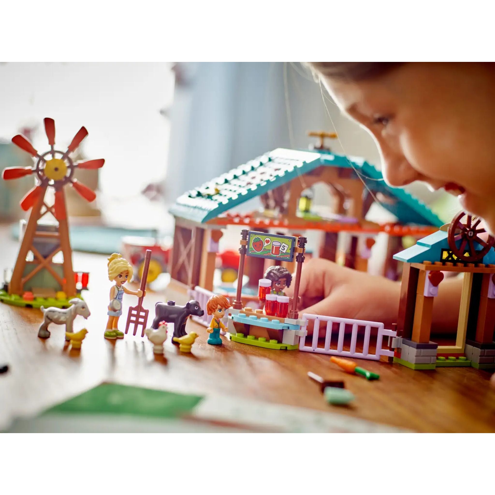 Lego Friends Çiftlik Hayvanı Barınağı 42617