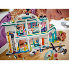 Lego Friends Heartlake City Hastanesi 42621