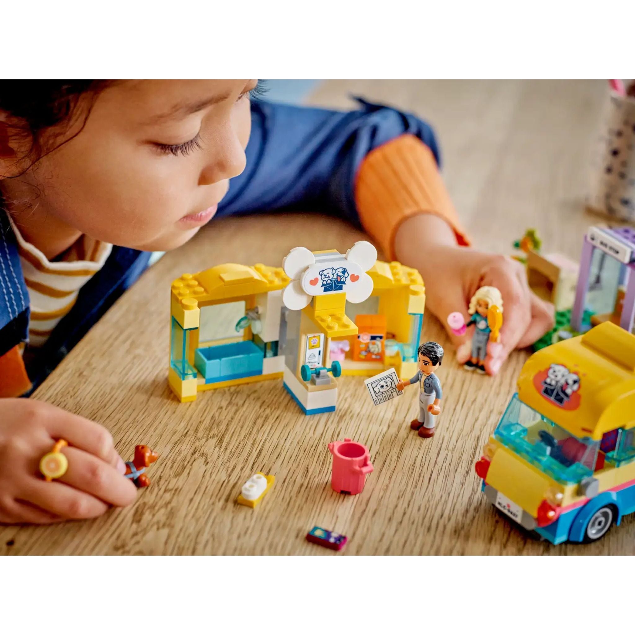 Lego Friends Köpek Kurtarma Minibüsü 41741 6yaş+ (300 parça)