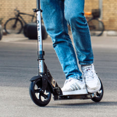 Micro Classic Neochrome 2 Tekerlekli Scooter Black 5