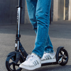 Micro Classic Neochrome 2 Tekerlekli Scooter Black 6