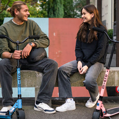 Micro Rocket Deluxe İki Tekerlerli Scooter Neon Rose 3