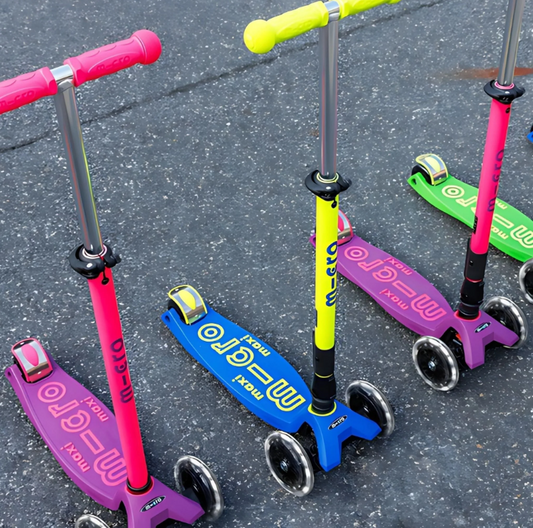 3 Tekerlekli Scooter mı 2 Tekerlekli Scooter mı Tercih Edilmeli? Çocuğunuz İçin Doğru Scooter Seçim Rehberi