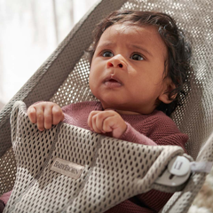BabyBjörn Pastel Oyuncaklı Bliss Ana Kucağı Mesh Grey Beige