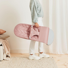 BabyBjörn Pastel Oyuncaklı Bliss Ana Kucağı Petal Woven Dusty Pink