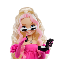 Barbie Dream Besties Ana Karakter Bebekler Malibu HYC21