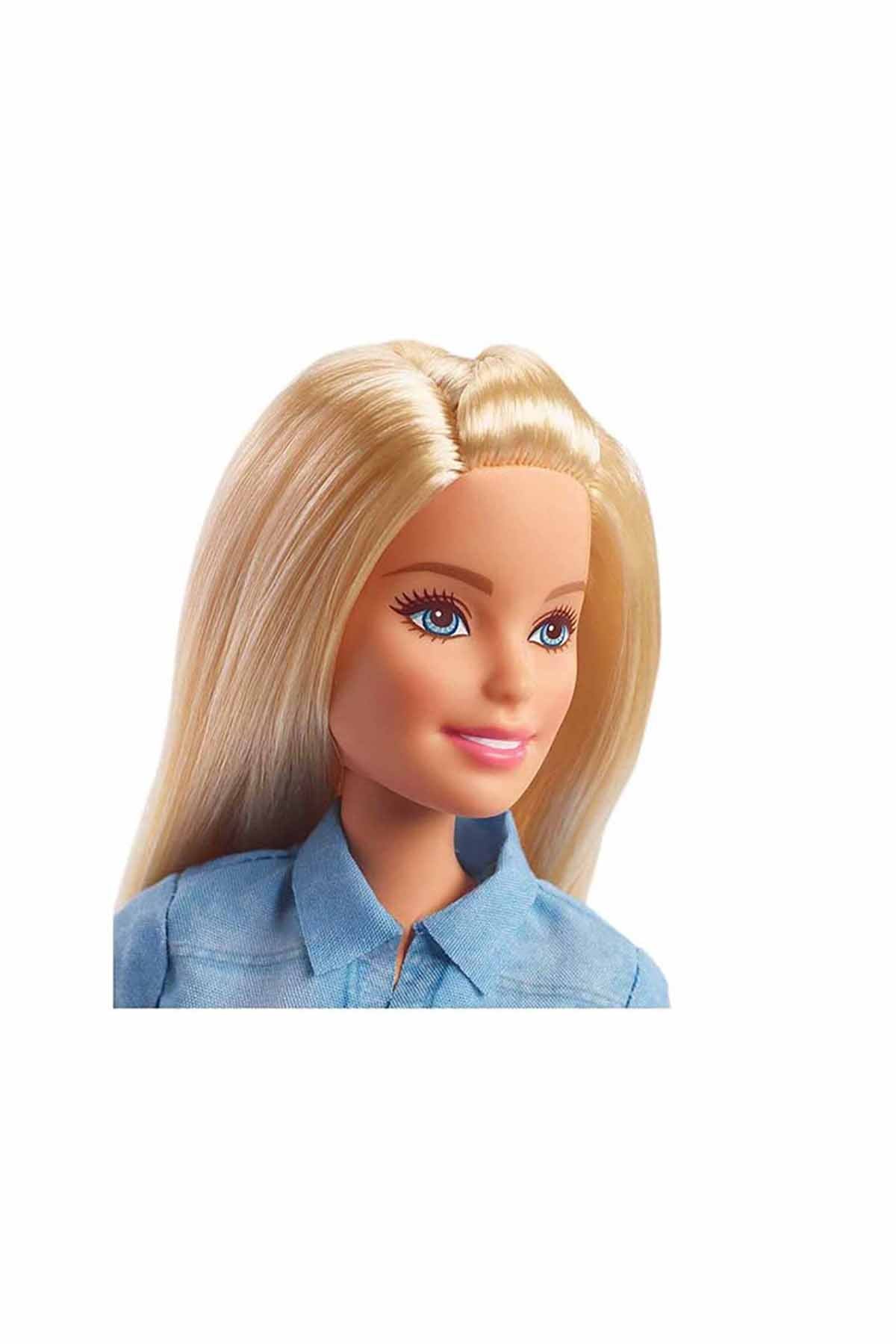 Barbie Seyahatte Bebeği ve Aksesuarları