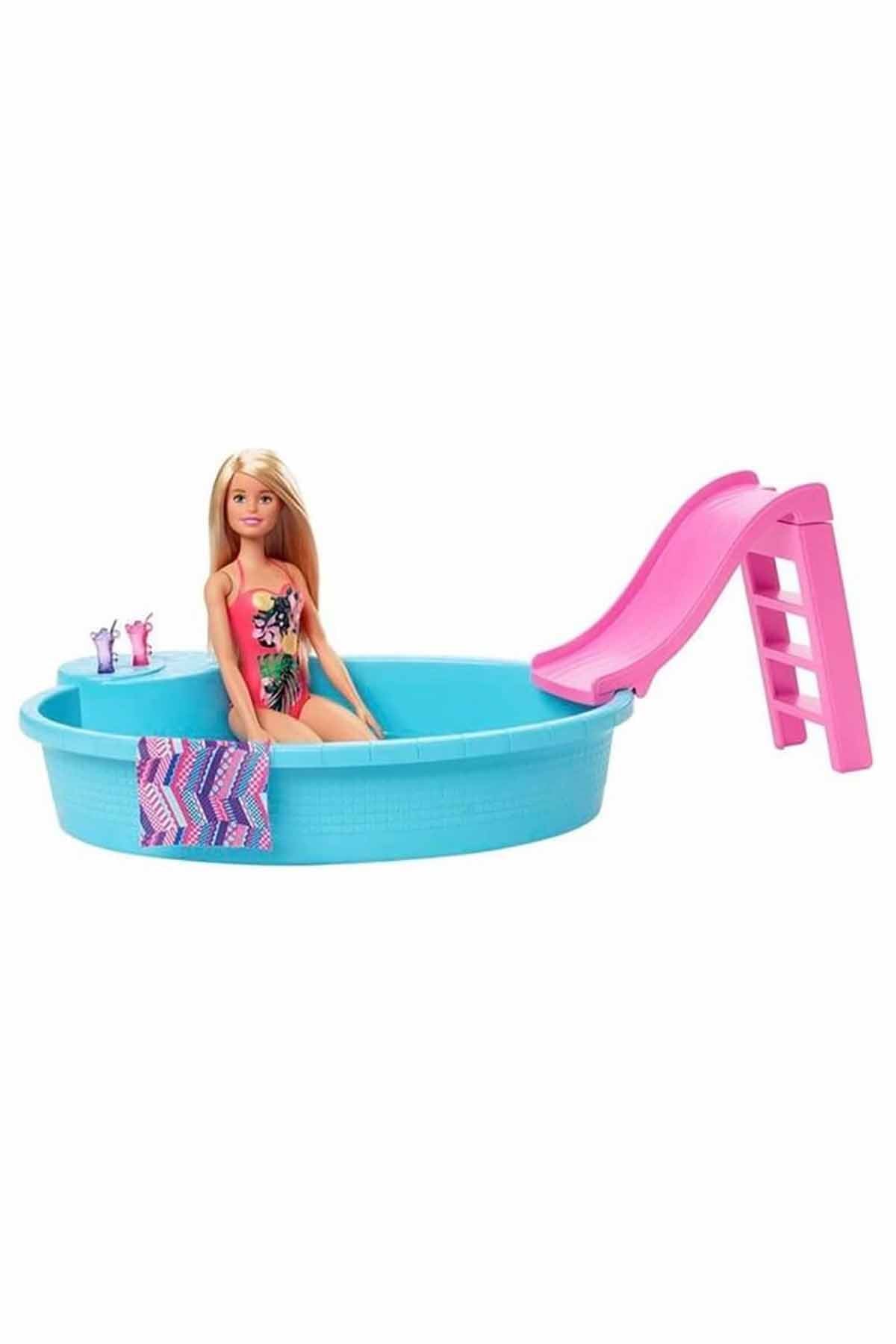 Barbie ve Eğlenceli Havuzu GHL91