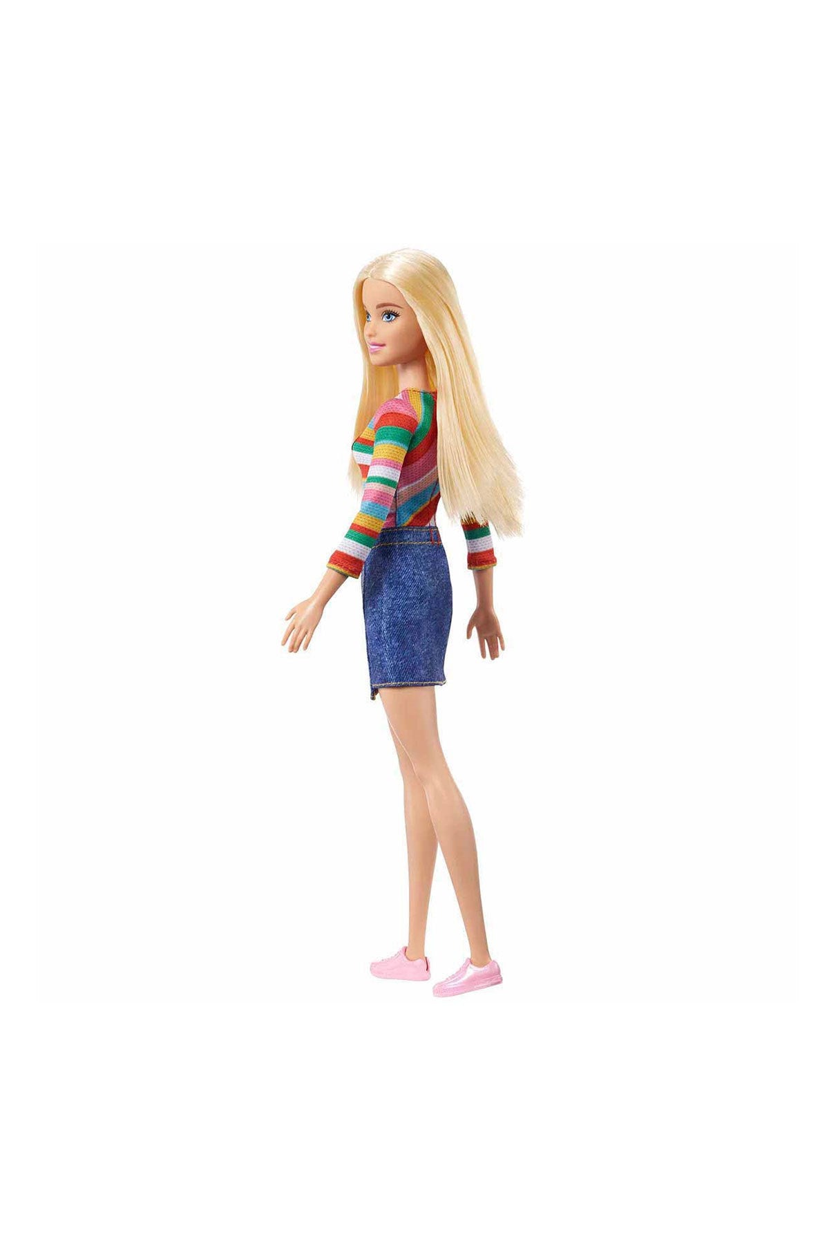 Barbie Yeni Malibu Bebeği