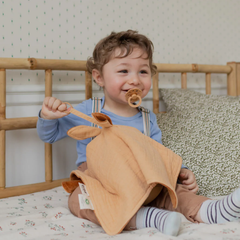 Bibs Cuddle Cloth Kangaroo Desert Sand