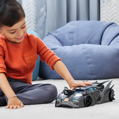 DC Comics Batman Crusader Batmobile Aracı ve Figür Seti 10cm