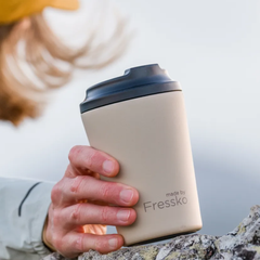 Made by Fressko İçi Seramik Çelik Termos Mug 340ml Camino Emerald (Zümrüt Yeşili)