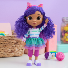 Gabby's Dollhouse Sesli Şarkı Söyleyebilen Gabby 30cm
