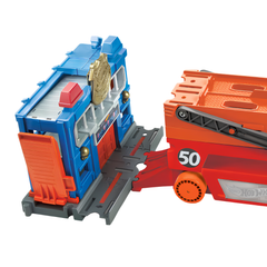 Hot Wheels Mega Tır GHR48