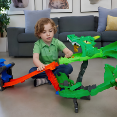 Hot Wheels Monster Trucks Köpek Balığı ve Dinozor Korkunç Ejderhaya Karşı Oyun Seti JFR06