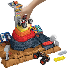 Hot Wheels Monster Trucks Muhteşem Çarpışma Arenası HNB96