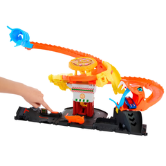 Hot Wheels Pizza Dükkanında Kobra Macerası Oyun Seti HTN81