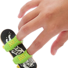 Hot Wheels Skate Parmak Kaykay ve Ayakkabı Paketleri HVJ92