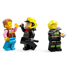 Lego City 4x4 Kurtarma Botlu İtfaiye Kamyonu 60412 Yapım Seti (301 Parça)