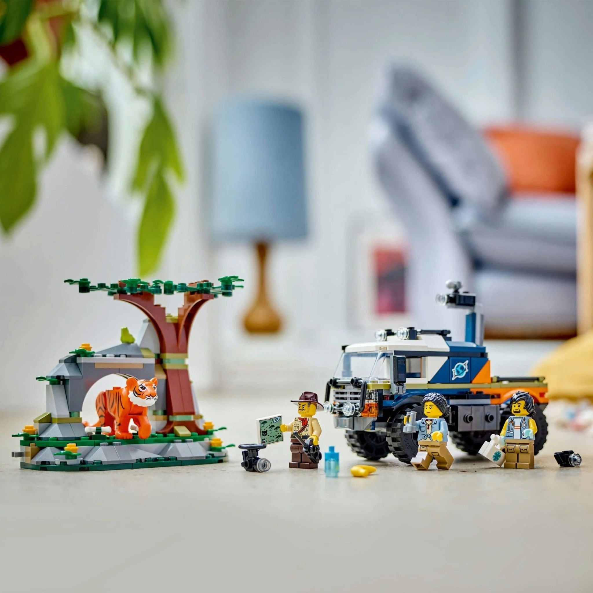 Lego City Orman Kaşifinin Arazi Kamyonu Oyuncağı 60426