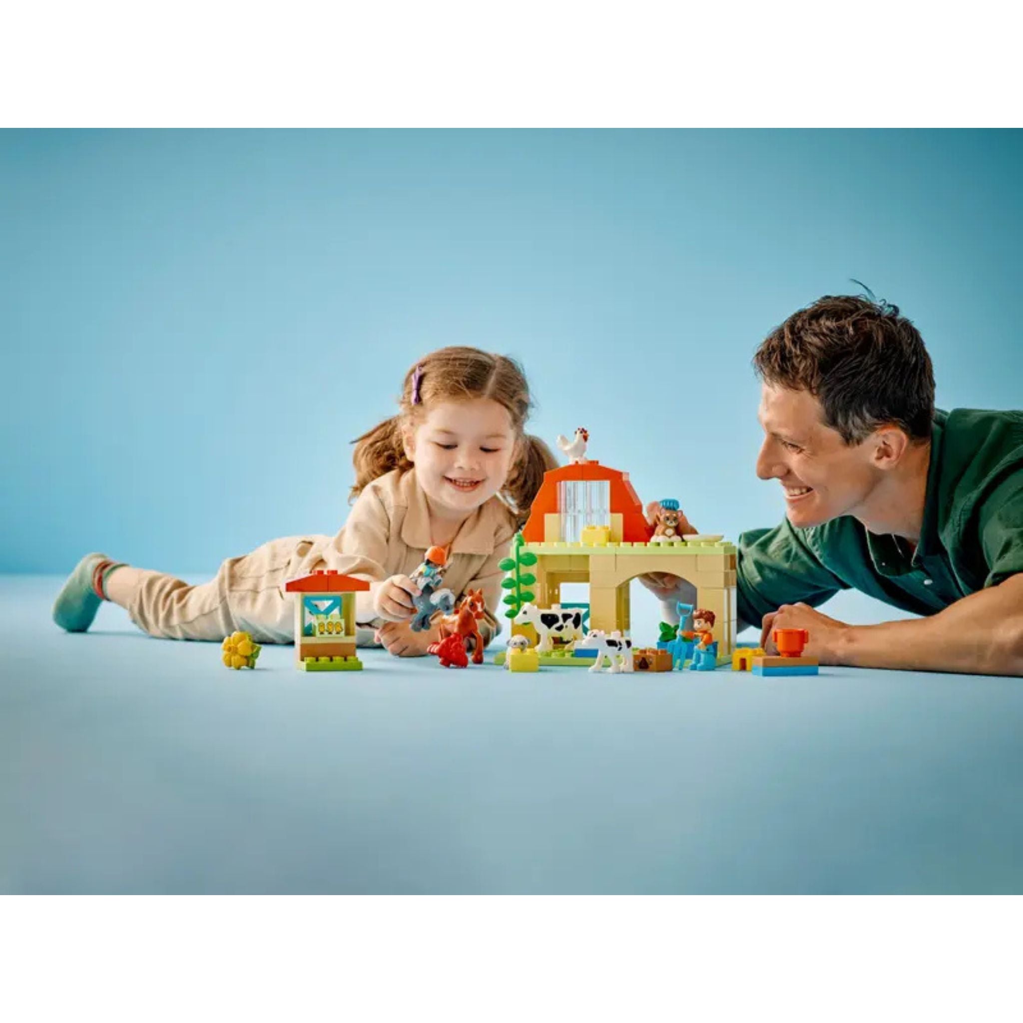Lego Duplo Town Çiftlikte Hayvanların Bakımı 10416 Yapım Seti (74 Parça)