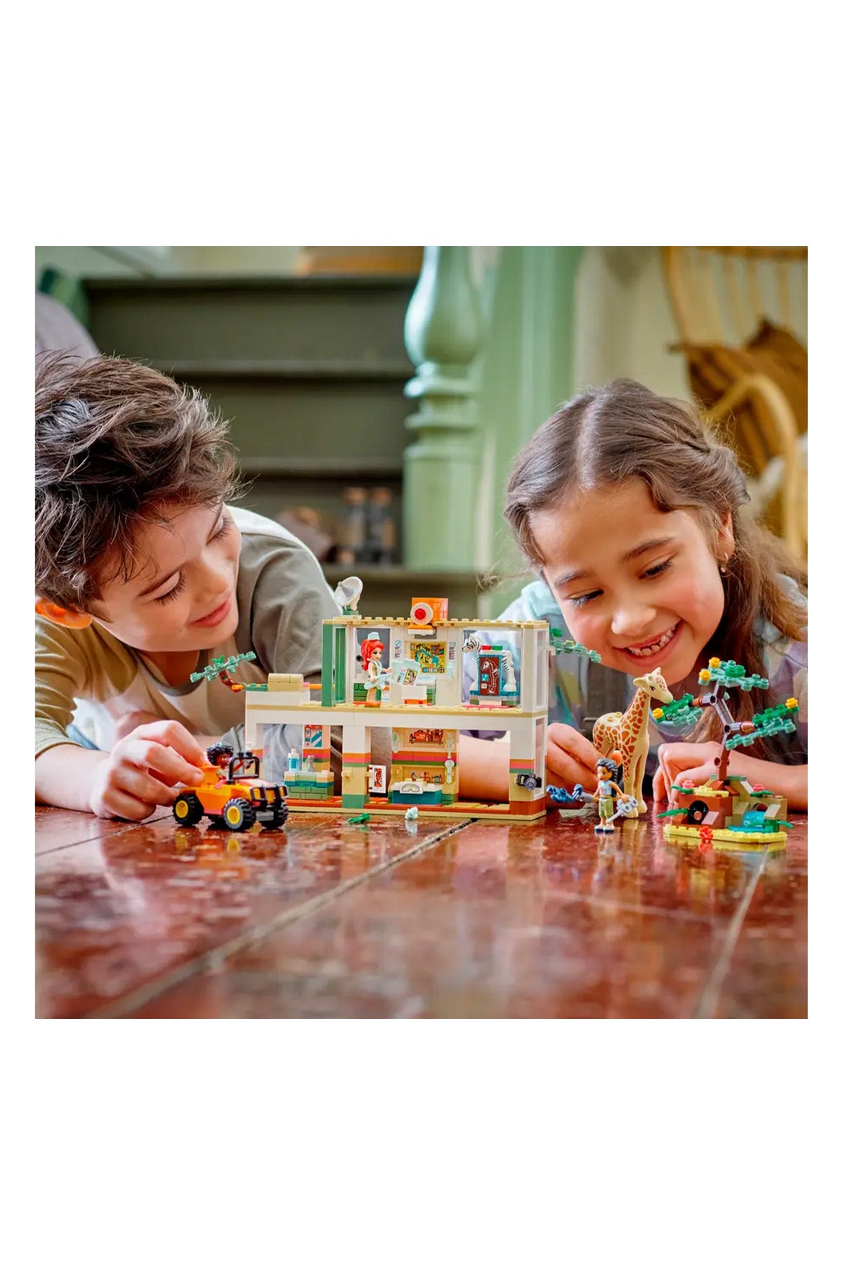 Lego Friends Mia’nın Vahşi Hayvan Kurtarma Merkezi 41717