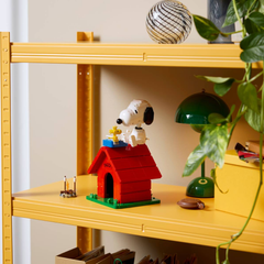 Lego Ideas Peanuts Snoopy nin Köpek Kulübesi 21368