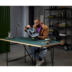 Lego Technic Peugeot 9x8 24h Le Mans Hybrid Hypercar 42156 Yapım Seti (1775 Parça)