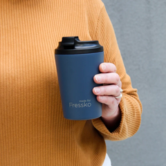 Made by Fressko İçi Seramik Çelik Termos Mug 340ml Camino Denim (Kot Mavisi)
