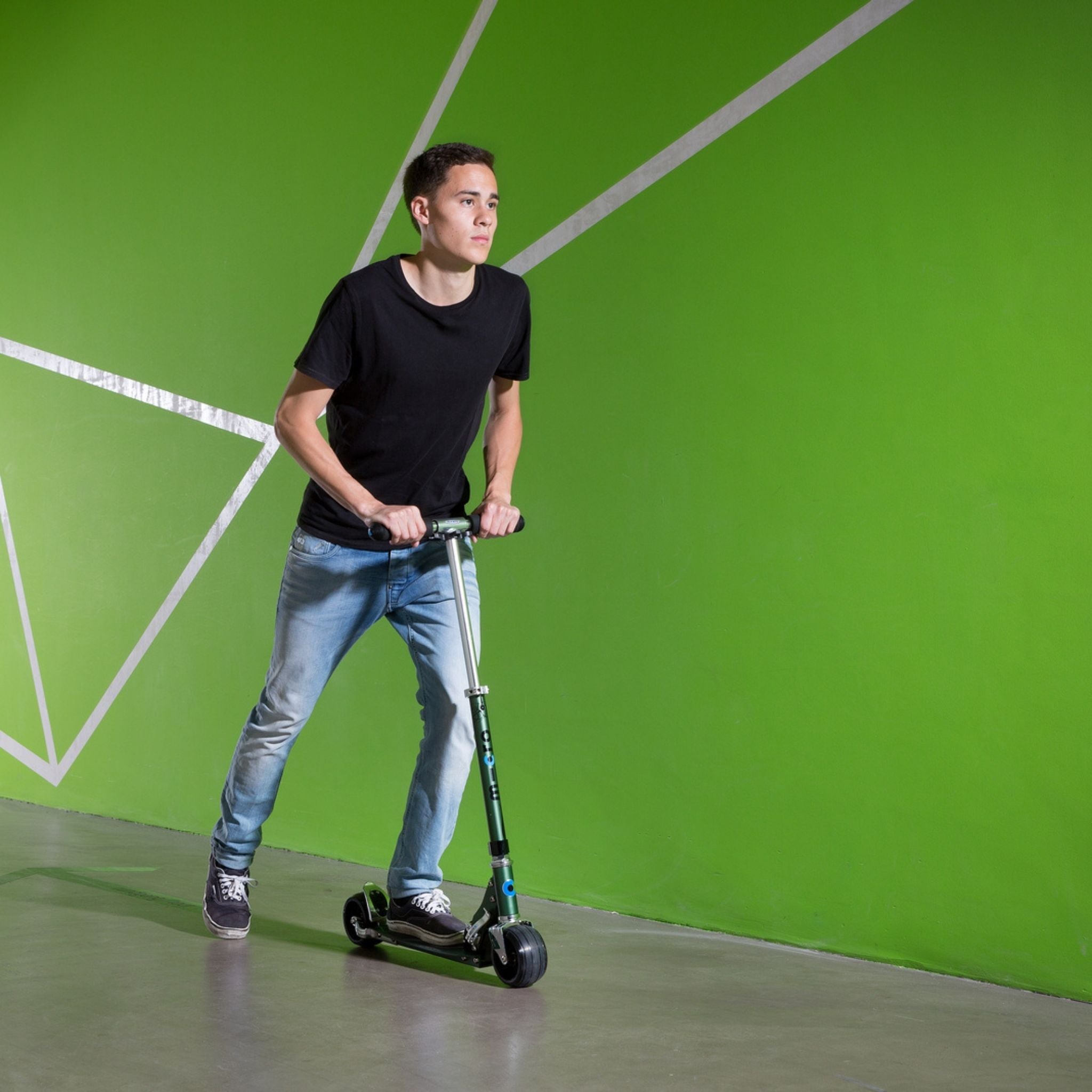 Micro 2 Tekerlekli Scooter Rocket Green