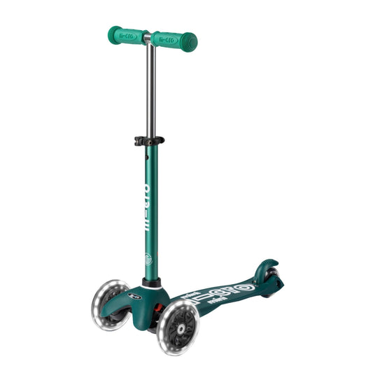Micro Mini Deluxe 3 Tekerlekli Foldable ECO LED Scooter Green