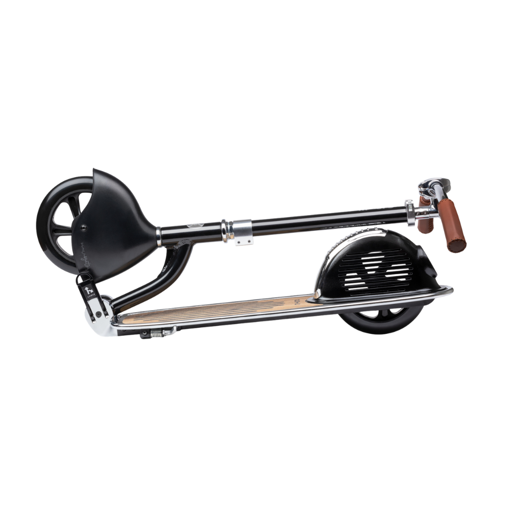 Micro Navigator 2 Tekerlekli Scooter - araç bagajına kolayca sığar