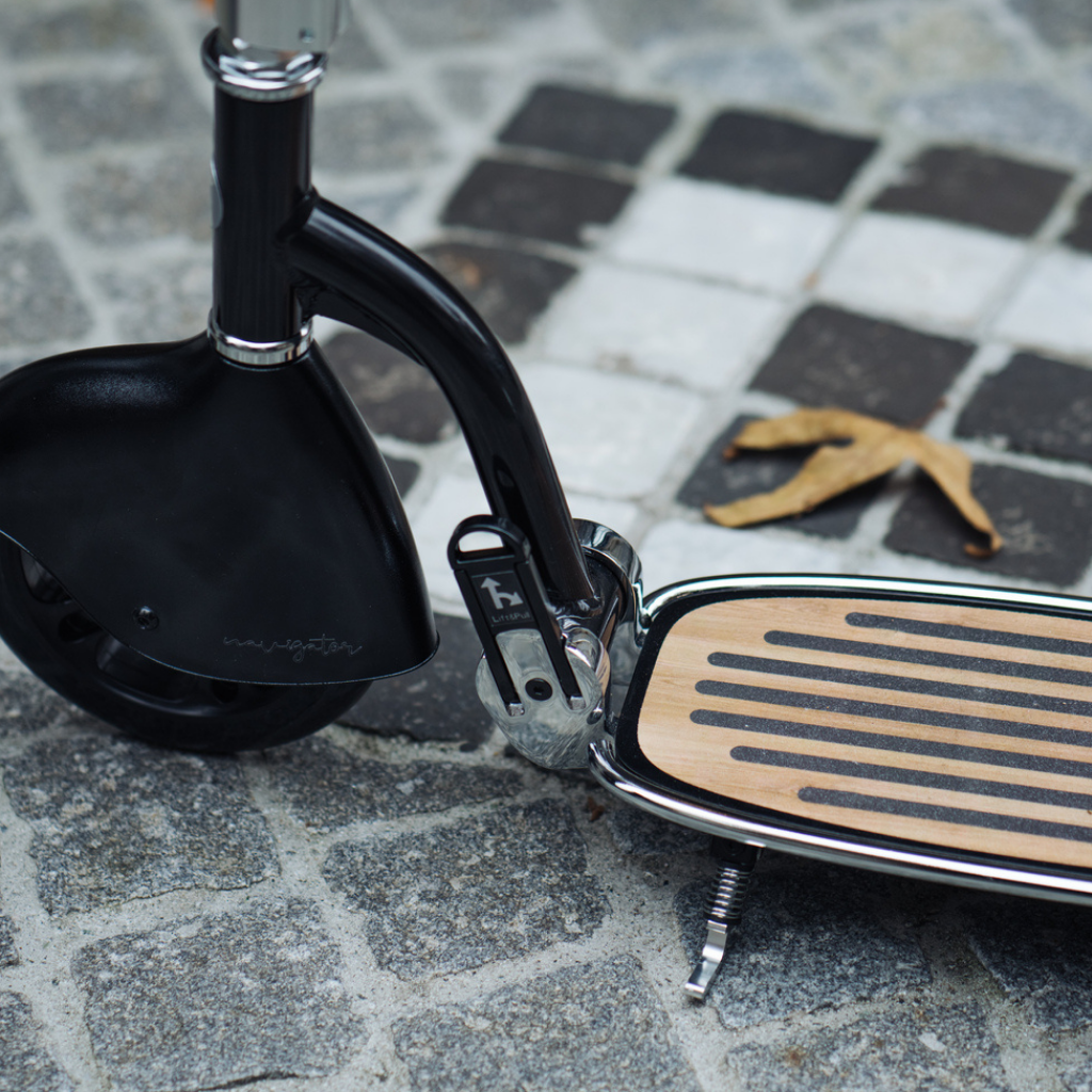 Micro Navigator 2 Tekerlekli Scooter - güvenli kilit görseli