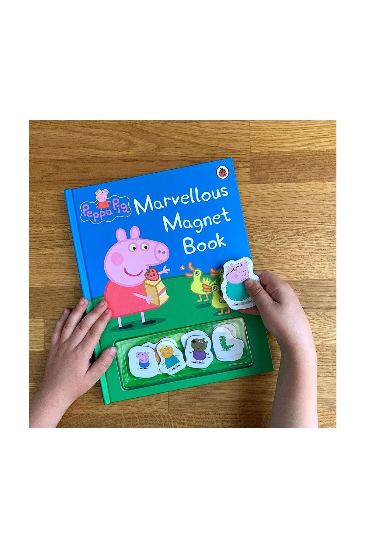 Peppa Pig: Marvellous Magnet Book