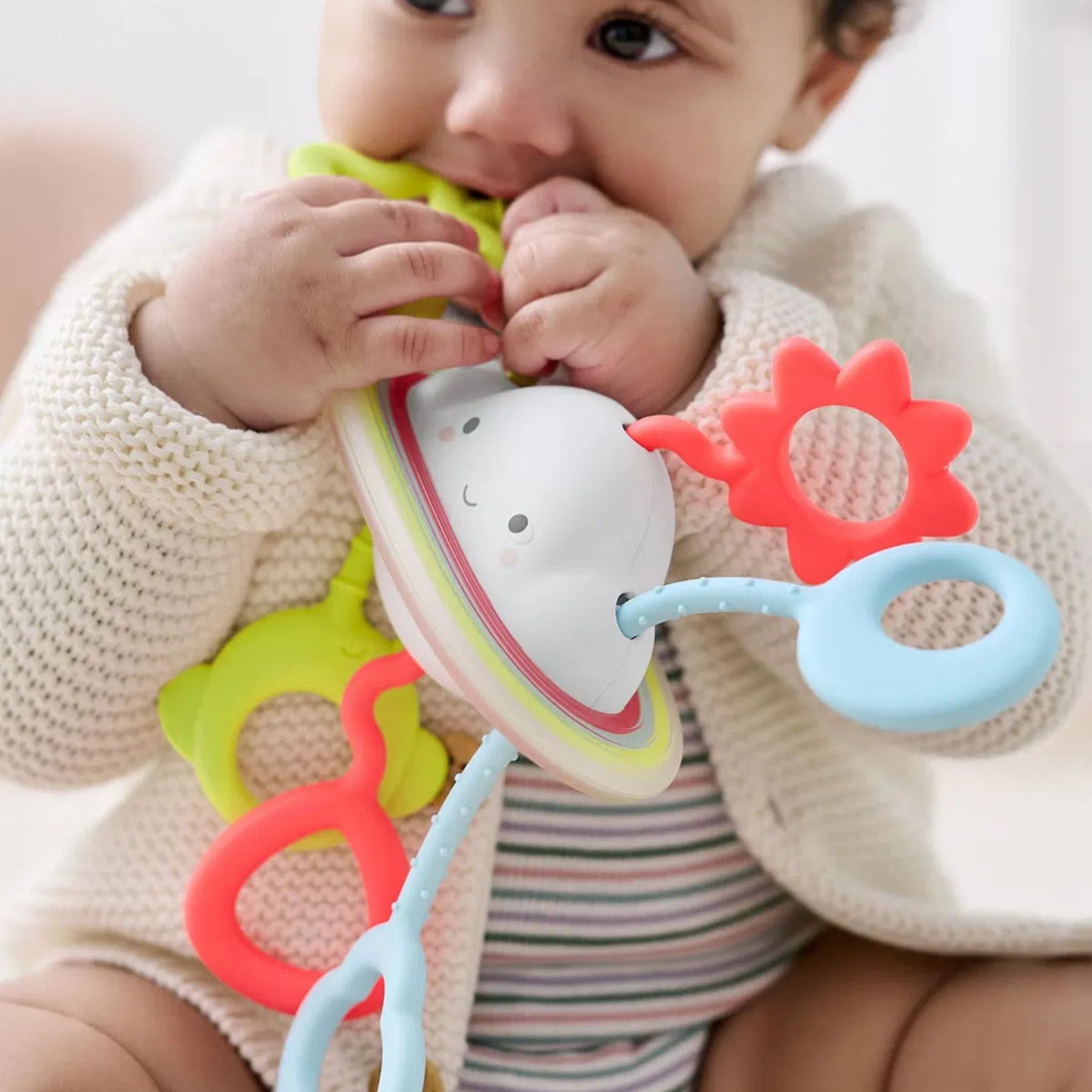 Skip Hop Silver Lining Bulut Çek ve Oyna Duyusal Oyuncak