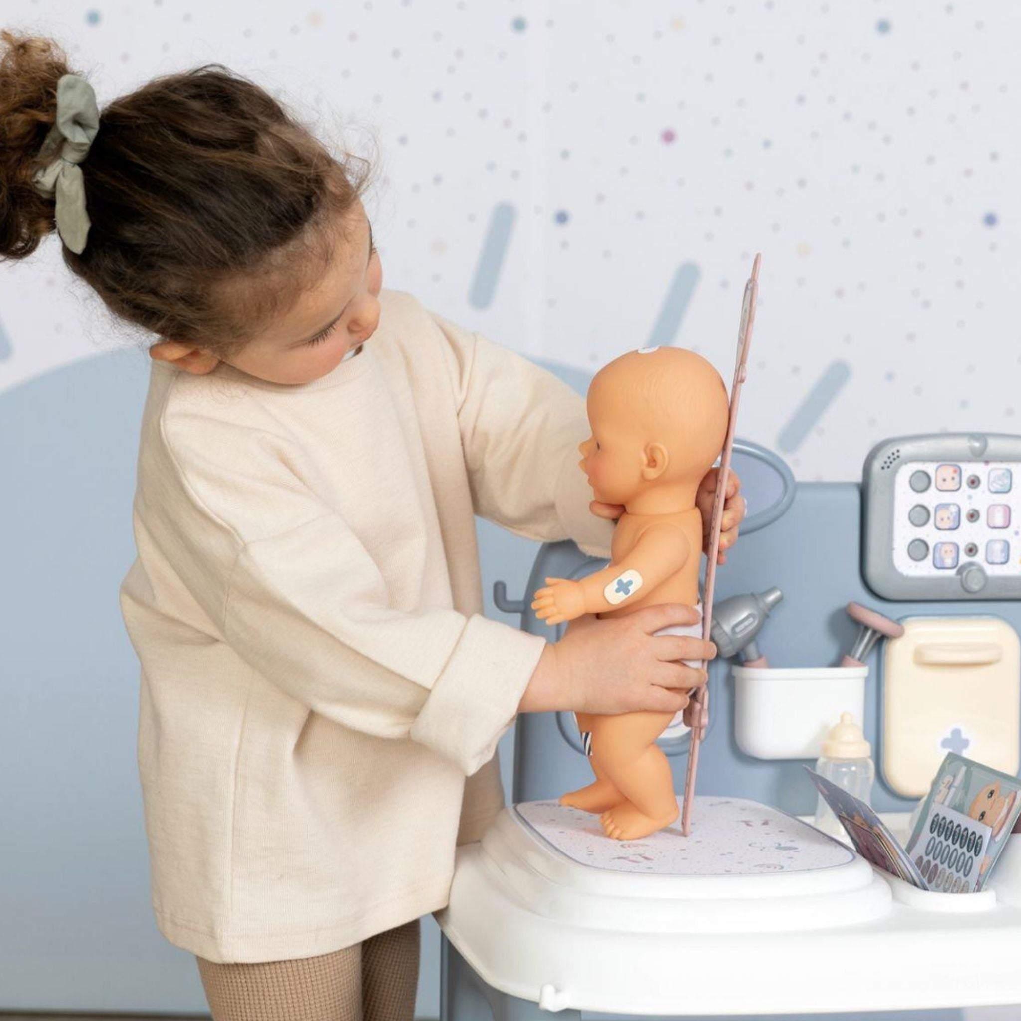 Smoby Elektronik Bebek Bakım Merkezi