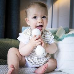 Sophie la Girafe Teething Rattle Diş Kaşıyıcılı Çıngırak