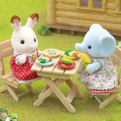 Sylvanian Families BBQ Piknik Seti Fil Kız 5640