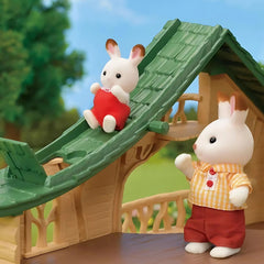 Sylvanian Families Göl Kenarı Klübesi